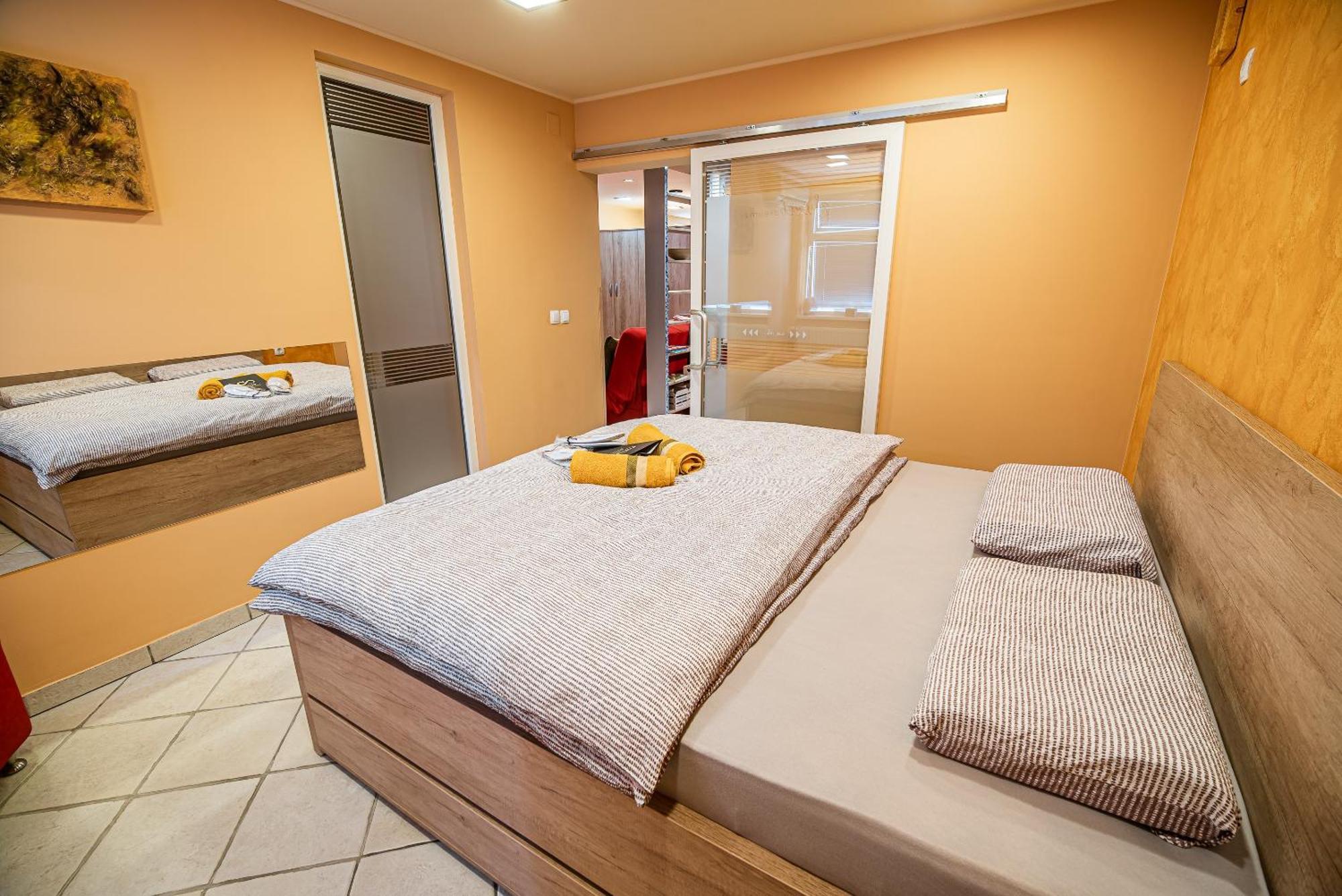 Lux Living Apartments Budic Near Terme Catez Brežice Стая снимка